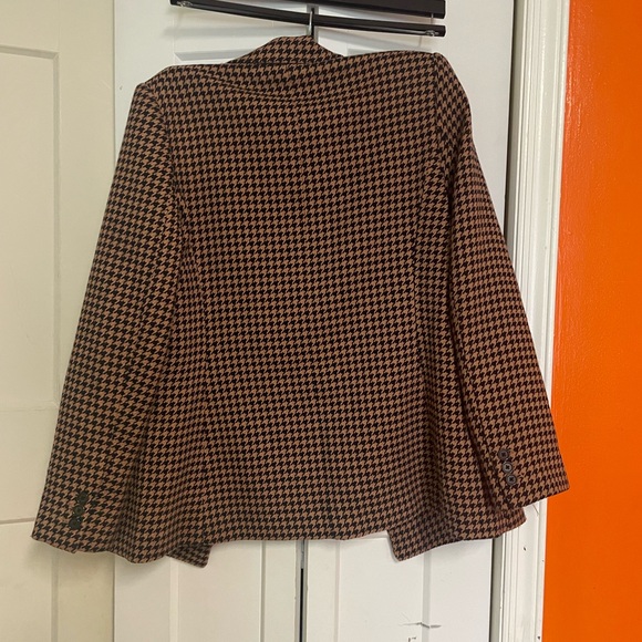 Women's Houndstooth Double-Breasted Jacket.New never worn. - Picture 7 of 8